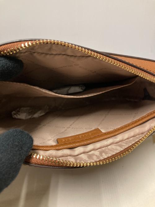 MICHAEL KORS（マイケル・コース）MICHAEL KORS (マイケル・コース) レザーショルダーバッグ ブラウン 未使用品の古着・服飾アイテム