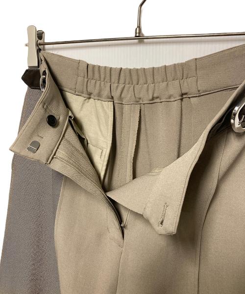 UNITED TOKYO（ユナイテッドトーキョー）UNITED TOKYO (ユナイテッドトーキョー) アシメマルチテキスチャーパンツ ベージュ サイズ:4の古着・服飾アイテム