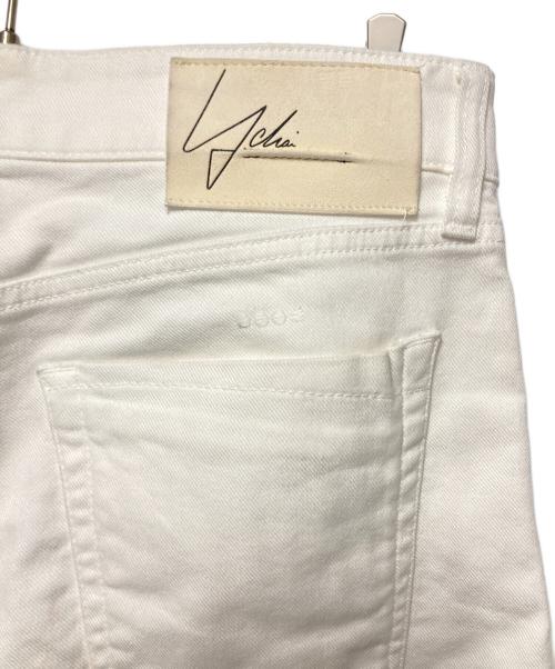 YCHAI（イカイ）YCHAI (イカイ) スリムテーパードデニムパンツ ホワイト サイズ:31の古着・服飾アイテム
