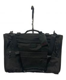 TUMI（トゥミ）の古着「トライフォールドガーメントバッグ」｜ブラック