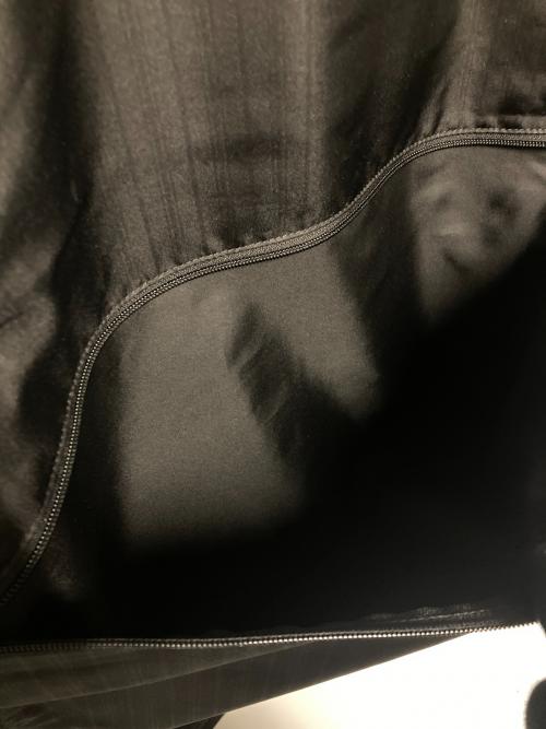TUMI（トゥミ）TUMI (トゥミ) トライフォールドガーメントバッグ ブラックの古着・服飾アイテム