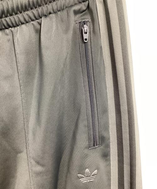 adidas（アディダス）adidas (アディダス) JOURNAL STANDARD (ジャーナルスタンダード) ベッケンバウアートラックパンツ グレー サイズ:US/Mの古着・服飾アイテム