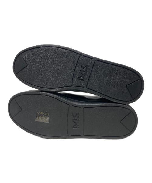 MICHAEL KORS（マイケル・コース）MICHAEL KORS (マイケル・コース) フェイクレザーローカットスニーカー ブラック サイズ:9Mの古着・服飾アイテム