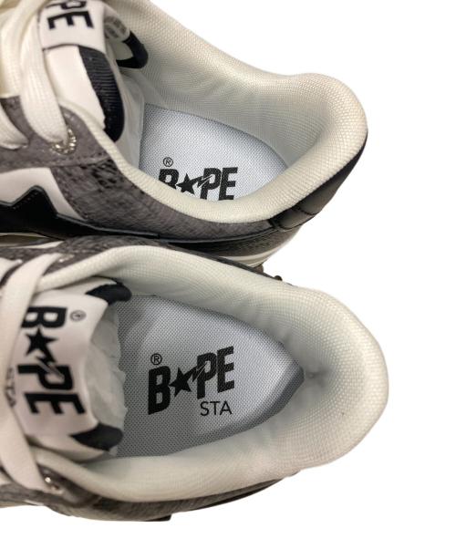 A BATHING APE（アベイシングエイプ）A BATHING APE (アベイシングエイプ) BAPE STA SNAKE ホワイト×グレー サイズ:US8.5の古着・服飾アイテム
