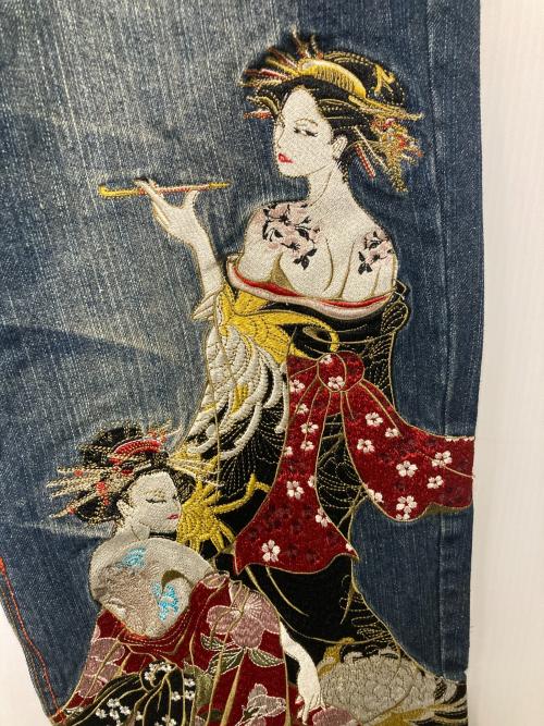 華鳥風月（カチョウフウゲツ）華鳥風月 (カチョウフウゲツ) 花魁刺繍デニムパンツ インディゴ サイズ:32の古着・服飾アイテム