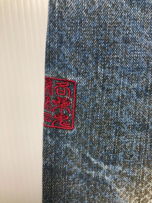 絡繰魂（カラクリタマシイ）絡繰魂 (カラクリタマシイ) 龍刺繍デニムパンツ インディゴ サイズ:32の古着・服飾アイテム