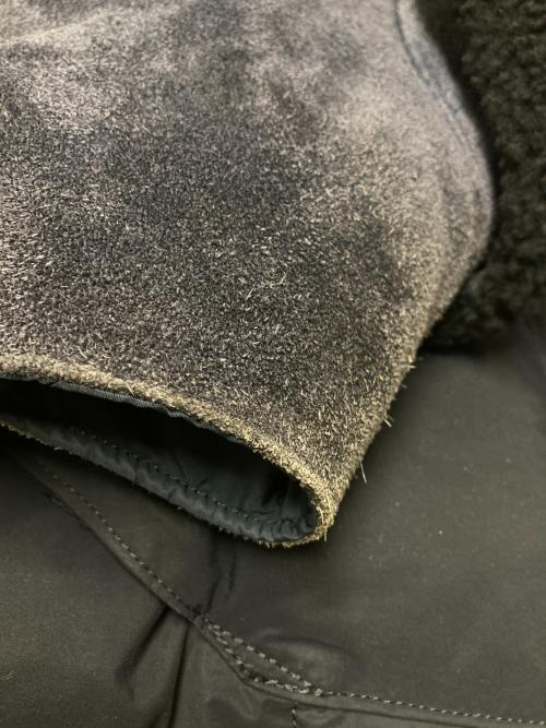 Rocky Mountain FeatherBed（ロッキーマウンテンフェザーベッド）Rocky Mountain FeatherBed (ロッキーマウンテンフェザーベッド) BEAUTY&YOUTH (ビューティーアンドユース) レザーヨークダウンベスト ネイビー サイズ:36の古着・服飾アイテム