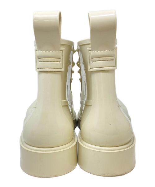 BOTTEGA VENETA（ボッテガベネタ）BOTTEGA VENETA (ボッテガベネタ) SHINY RUBBER STRIDE ANKLE BOOTS ベージュ サイズ:44の古着・服飾アイテム