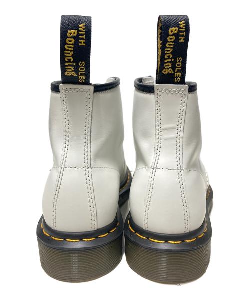 Dr.Martens（ドクターマーチン）Dr.Martens (ドクターマーチン) スムース6ホールブーツ ホワイト サイズ:UK7の古着・服飾アイテム