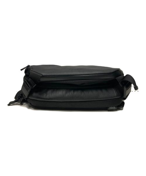 BROSKI and SUPPLY（ブロスキーアンドサプライ）BROSKI and SUPPLY (ブロスキーアンドサプライ) ADJUST-SLING MULTI BAG ブラックの古着・服飾アイテム