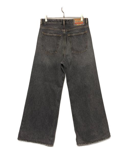 DIESEL（ディーゼル）DIESEL (ディーゼル) D-RISE / ダメージ加工ワイドデニムパンツ グレー サイズ:W30の古着・服飾アイテム