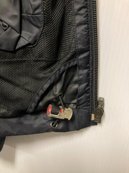 OAKLEY（オークリー）OAKLEY (オークリー) 2WAYナイロンジャケット ブラック サイズ:Lの古着・服飾アイテム