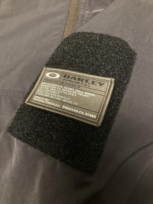 OAKLEY（オークリー）OAKLEY (オークリー) FGL Stroke Anorak 4.7 ブラック サイズ:Mの古着・服飾アイテム