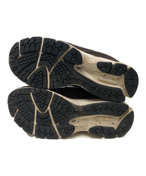 NEW BALANCE（ニューバランス）NEW BALANCE (ニューバランス) 2002R GTX ブラウン サイズ:US9Dの古着・服飾アイテム