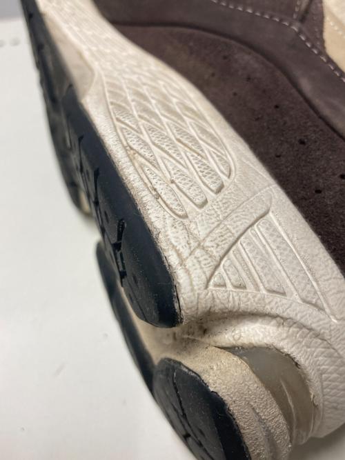 NEW BALANCE（ニューバランス）NEW BALANCE (ニューバランス) 2002R GTX ブラウン サイズ:US9Dの古着・服飾アイテム