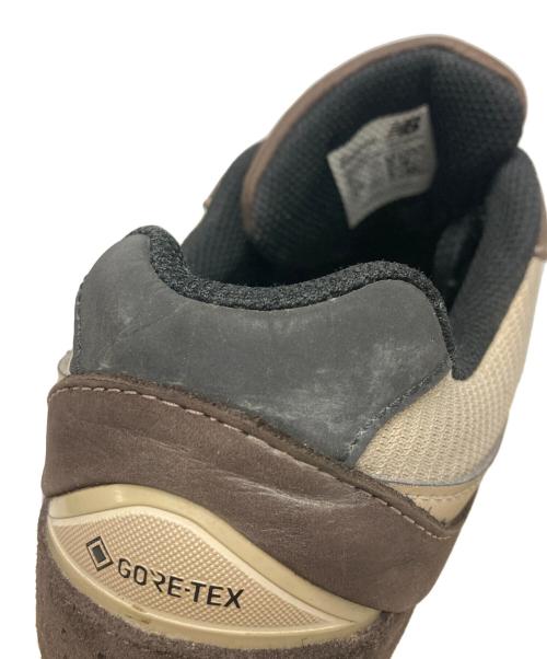 NEW BALANCE（ニューバランス）NEW BALANCE (ニューバランス) 2002R GTX ブラウン サイズ:US9Dの古着・服飾アイテム