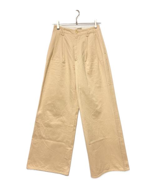 AURALEE（オーラリー）AURALEE (オーラリー) FINX CHINO WIDE TUCK PANTS ベージュの古着・服飾アイテム