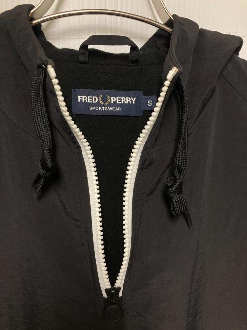 FRED PERRY（フレッドペリー）FRED PERRY (フレッドペリー) Embroidered Half Zip JKT ブラック サイズ:Sの古着・服飾アイテム