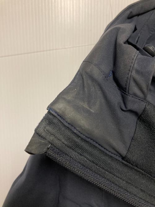 DESCENTE ALLTERRAIN（デザイント オルテライン）DESCENTE ALLTERRAIN (デザイント オルテライン) 水沢ダウンジャケット ネイビー サイズ:Lの古着・服飾アイテム