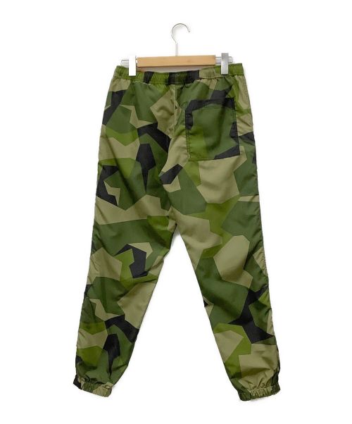 F.C.R.B. Bristol（エフシーアールビー）F.C.R.B. Bristol (エフシーアールビー) リバーシブルトラックパンツ グリーン×ブラック×オレンジ サイズ:Sの古着・服飾アイテム