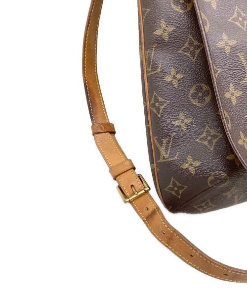 LOUIS VUITTON（ルイ ヴィトン）LOUIS VUITTON (ルイ ヴィトン) ショルダーバッグ ブラウンの古着・服飾アイテム