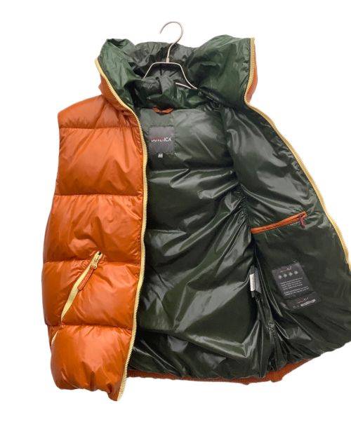 DUVETICA（デュベティカ）DUVETICA (デュベティカ) ダウンベスト オレンジ×グリーン サイズ:SIZE48の古着・服飾アイテム