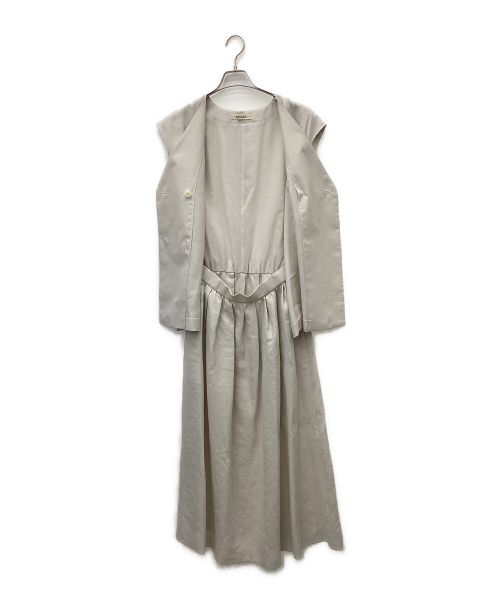 MOGA（モガ）MOGA (モガ) ジレワンピース ベージュ サイズ:3 未使用品の古着・服飾アイテム