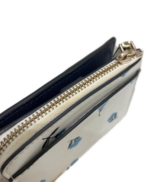 Kate Spade（ケイトスペード）Kate Spade (ケイトスペード) 2つ折り財布 ホワイト×ブルーの古着・服飾アイテム