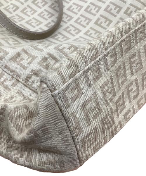 FENDI（フェンディ）FENDI (フェンディ) トートバッグ ベージュの古着・服飾アイテム