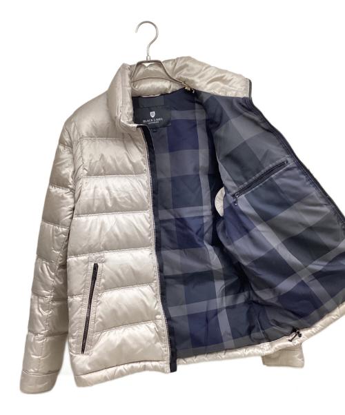 BLACK LABEL CRESTBRIDGE（ブラックレーベル クレストブリッジ）BLACK LABEL CRESTBRIDGE (ブラックレーベル クレストブリッジ) ダウンジャケット ホワイト×ブラック サイズ:Lの古着・服飾アイテム
