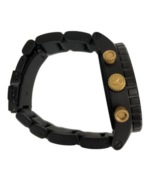 NIXON（ニクソン）NIXON (ニクソン) 腕時計 THE 51-30 CHRONO ブラック×ゴールドの古着・服飾アイテム