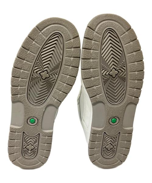 Timberland（ティンバーランド）Timberland (ティンバーランド) チャッカーブーツ ホワイト サイズ:26.5の古着・服飾アイテム