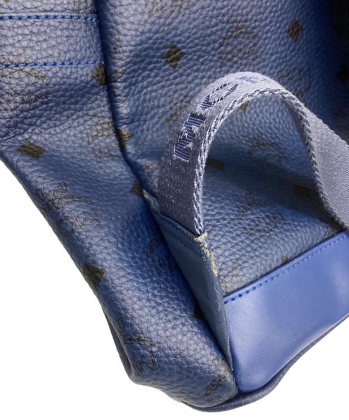 MCM（エムシーエム）MCM (エムシーエム) スタッズリュック ネイビーの古着・服飾アイテム