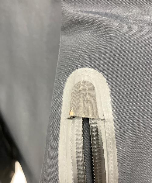 LACOSTE（ラコステ）LACOSTE (ラコステ) モダンファンクショナルレトロマンテンパーカ ブラック サイズ:XSの古着・服飾アイテム