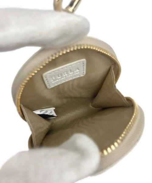 FURLA（フルラ）FURLA (フルラ) コインケース カメリア アイボリーの古着・服飾アイテム