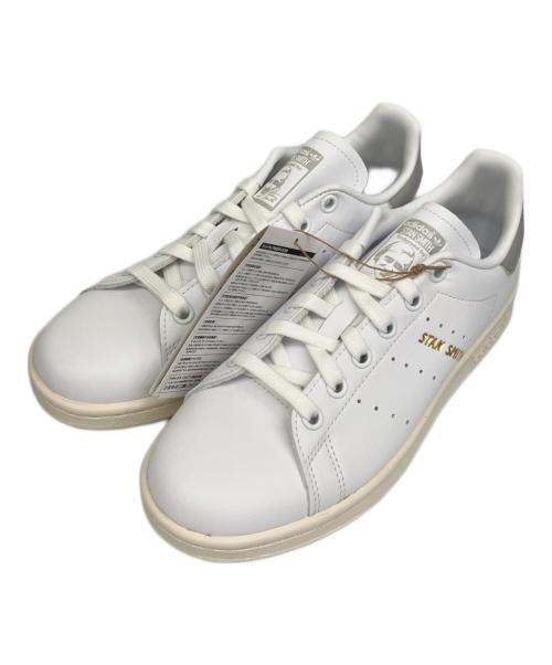 adidas（アディダス）adidas (アディダス) ローカットスニーカー ホワイト サイズ:22.5の古着・服飾アイテム