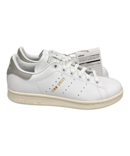 adidas（アディダス）adidas (アディダス) ローカットスニーカー ホワイト サイズ:22.5の古着・服飾アイテム