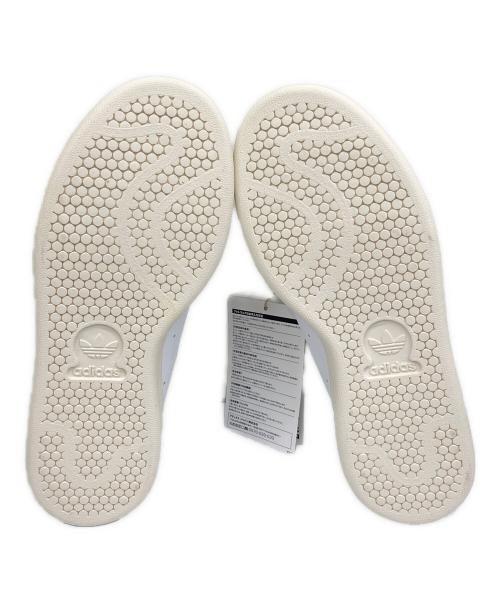 adidas（アディダス）adidas (アディダス) ローカットスニーカー ホワイト サイズ:22.5の古着・服飾アイテム