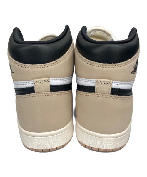 NIKE（ナイキ）NIKE (ナイキ) Air Jordan 1 Retro High(エアジョーダン1レトロハイ) OG ホワイト×ベージュ サイズ:27の古着・服飾アイテム