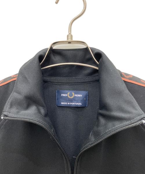 FRED PERRY（フレッドペリー）FRED PERRY (フレッドペリー) トラックジャケット ブラック サイズ:Sの古着・服飾アイテム