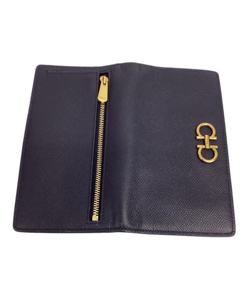 Salvatore Ferragamo（サルヴァトーレ フェラガモ）Salvatore Ferragamo (サルヴァトーレ フェラガモ) 長財布 ネイビーの古着・服飾アイテム