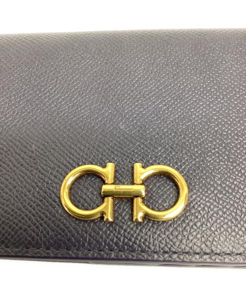 Salvatore Ferragamo（サルヴァトーレ フェラガモ）Salvatore Ferragamo (サルヴァトーレ フェラガモ) 長財布 ネイビーの古着・服飾アイテム