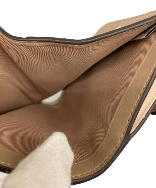 COACH（コーチ）COACH (コーチ) エライザ スモール ウォレット ベージュ×ホワイトの古着・服飾アイテム