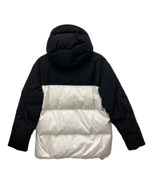 BLACK LABEL CRESTBRIDGE（ブラックレーベル クレストブリッジ）BLACK LABEL CRESTBRIDGE (ブラックレーベル クレストブリッジ) ダウンジャケット ブラック×ホワイト サイズ:Mの古着・服飾アイテム