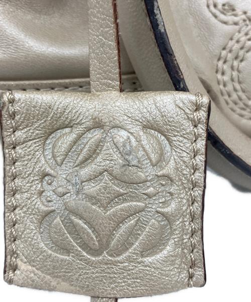 LOEWE（ロエベ）LOEWE (ロエベ) ハンドバッグ ベージュの古着・服飾アイテム