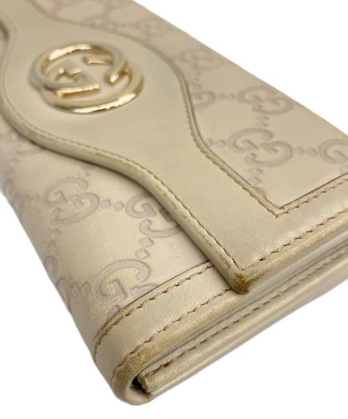 GUCCI（グッチ）GUCCI (グッチ) インターロッキングG シマレザー 長財布 ホワイトの古着・服飾アイテム