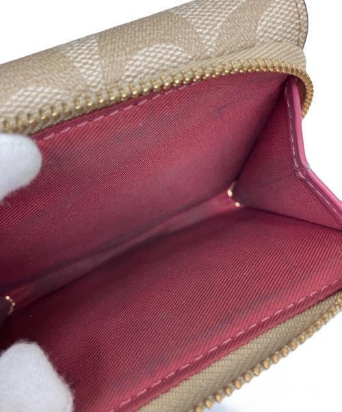 COACH（コーチ）COACH (コーチ) 3つ折り財布 ベージュの古着・服飾アイテム