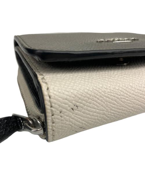 COACH（コーチ）COACH (コーチ) 3つ折り財布 ブラック×グレー×ベージュの古着・服飾アイテム