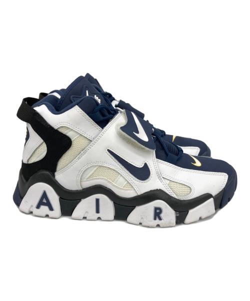 NIKE（ナイキ）NIKE (ナイキ) ミッドカットスニーカー AIR BARRAGE(エアバラージ) MID ホワイト×ネイビー サイズ:27の古着・服飾アイテム