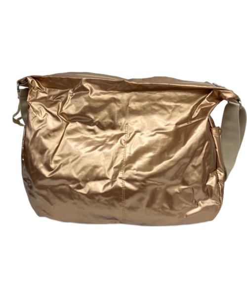 jack gomme（ジャックゴム）jack gomme (ジャックゴム) ポーチ付きショルダーバッグ ゴールド色の古着・服飾アイテム